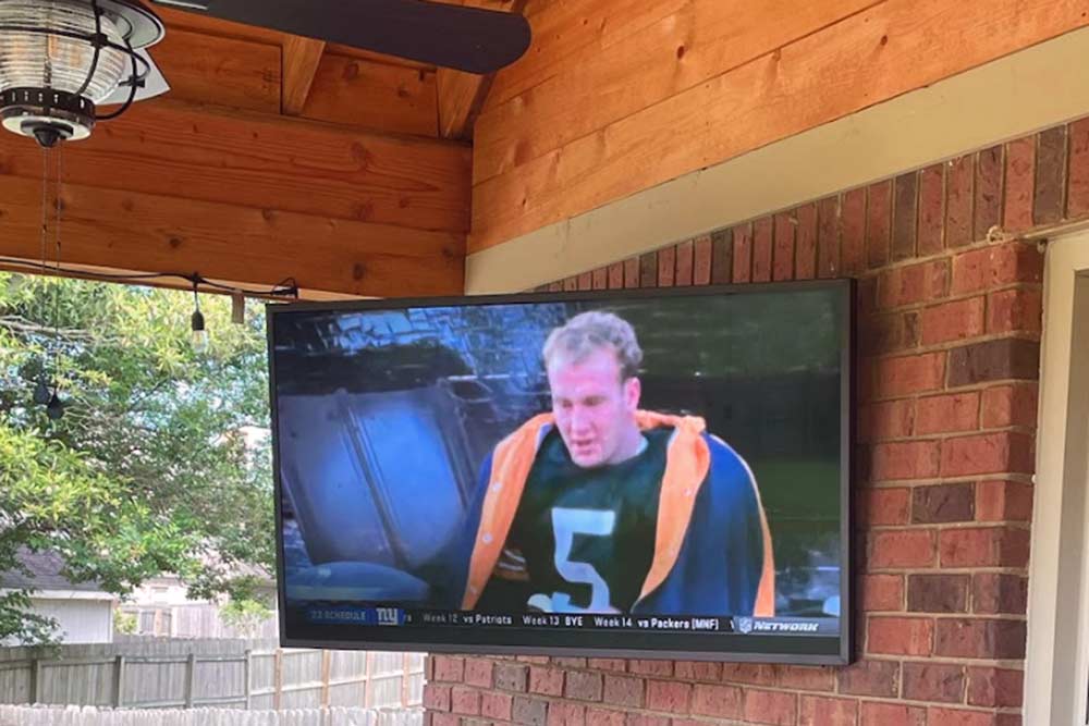 outdoor patio tv mounting pro service swivel rotate on brick wall for desoto county mississippi homeowner.